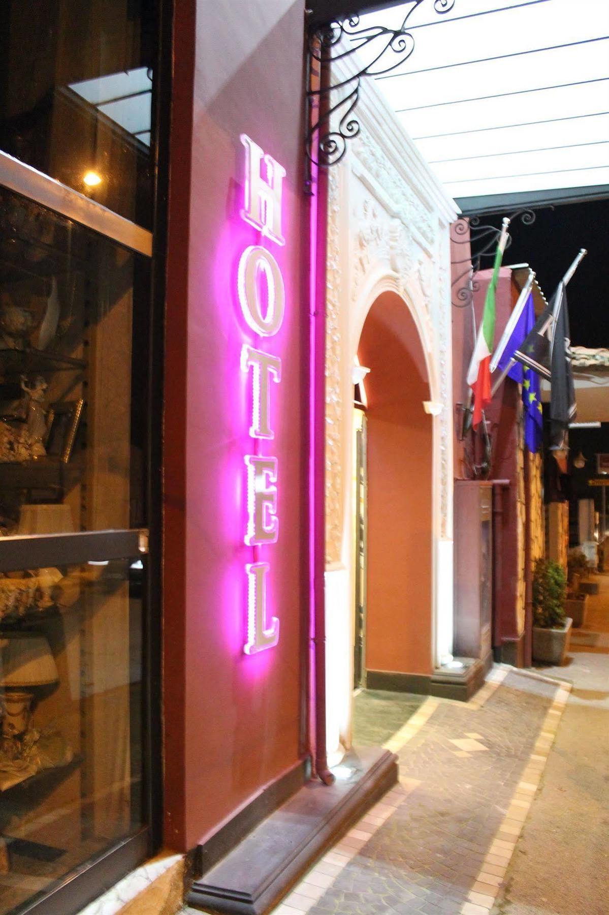 Kleopatra Design Hotel Νάπολη Εξωτερικό φωτογραφία